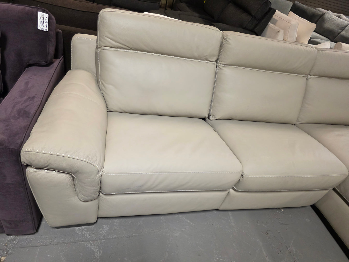 Julius I1 3-Pc. Leather Chaise Sectional with 1 Power Recliner (Sea Shell)