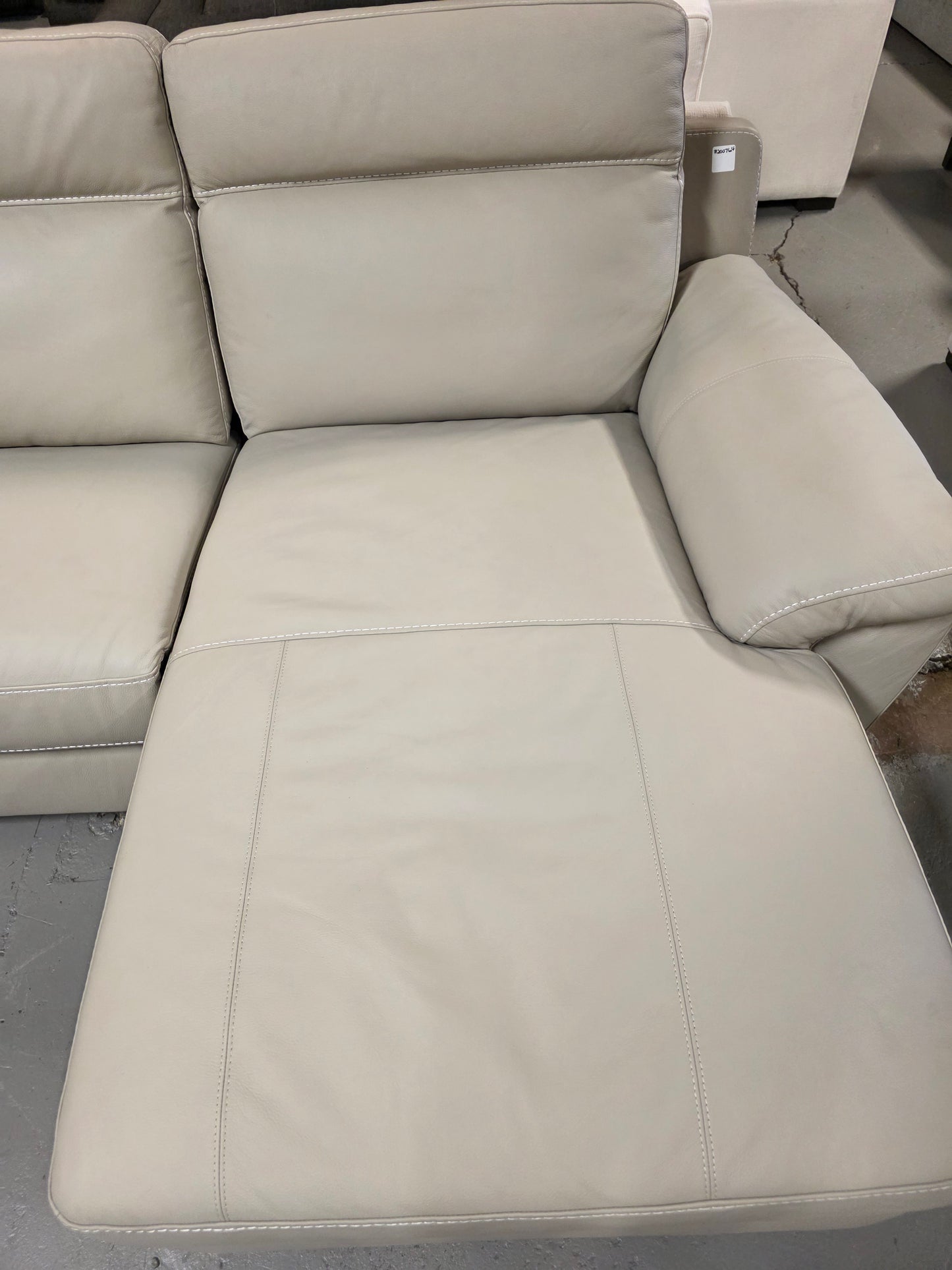 Julius I1 3-Pc. Leather Chaise Sectional with 1 Power Recliner (Sea Shell)