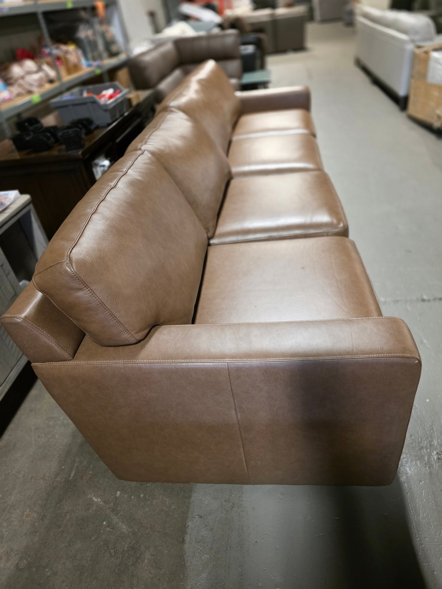 Radley Leather 4-Pc. Sectional Sofa (Light Tan)