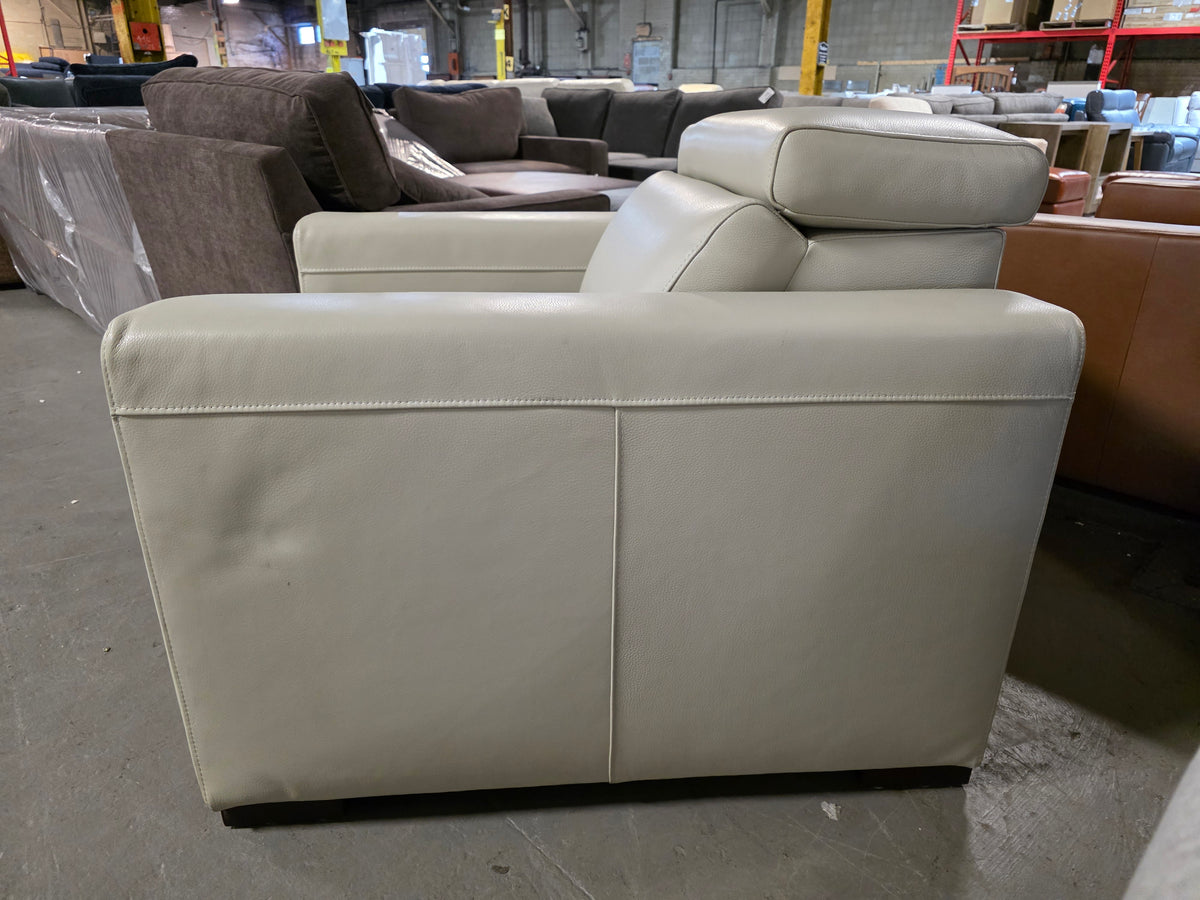 Nevio 39" Leather Power Recliner with Rachet Headrest (Argento Stone Ivory)