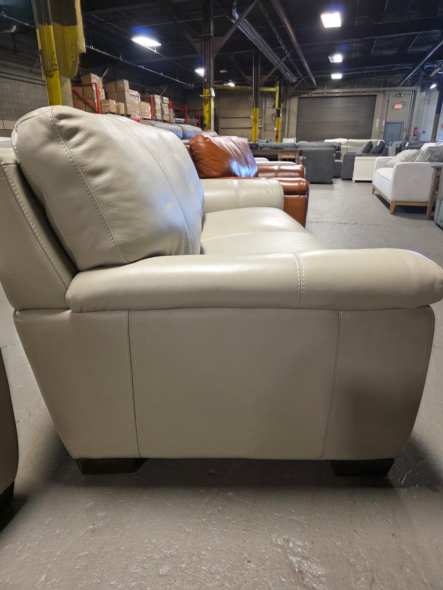 Cobbie Leather 89" Sofa (Feather Grey)