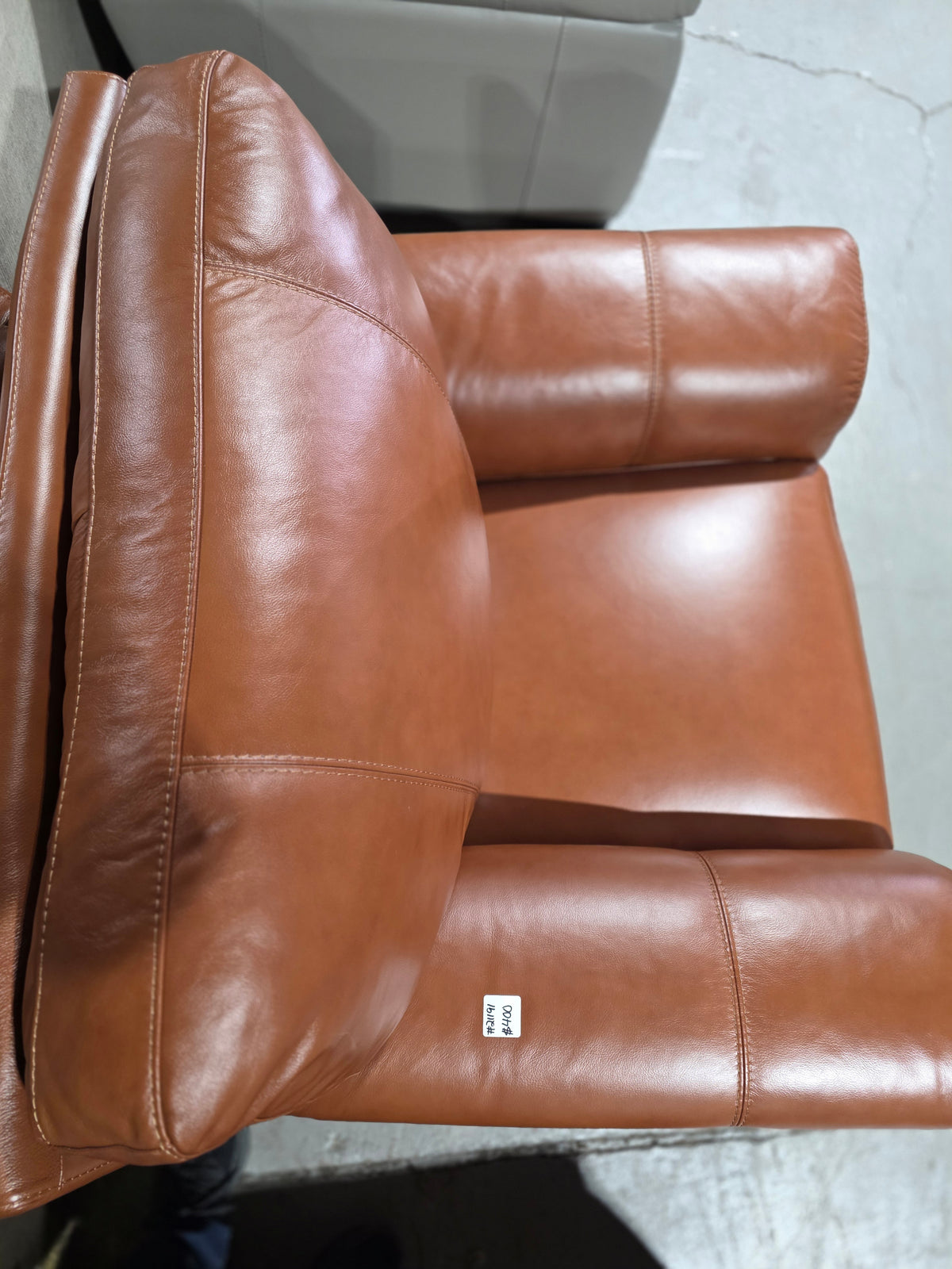 Cobbie Leather 46" (Brandy)