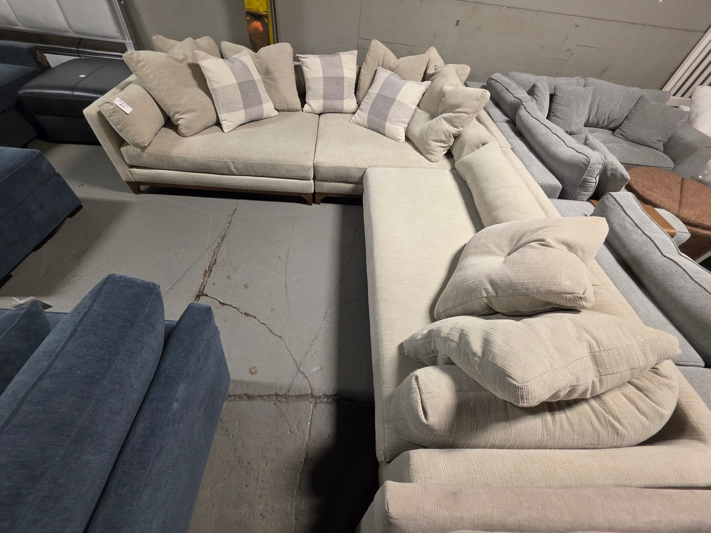 Brendalyn 3-Pc. Modular Fabric Sectional Chaise & Sofa Set (Oat)