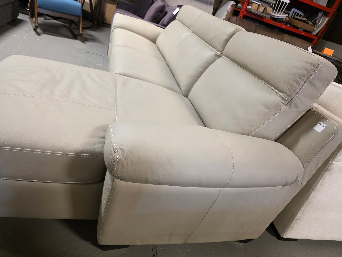 Julius I1 3-Pc. Leather Chaise Sectional with 1 Power Recliner (Sea Shell)