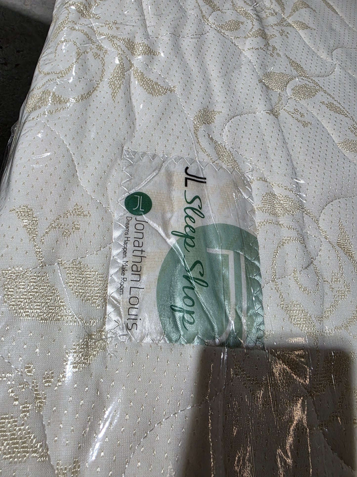 Callison Queen Memory Foam Sleeper Sofa (Tweed)