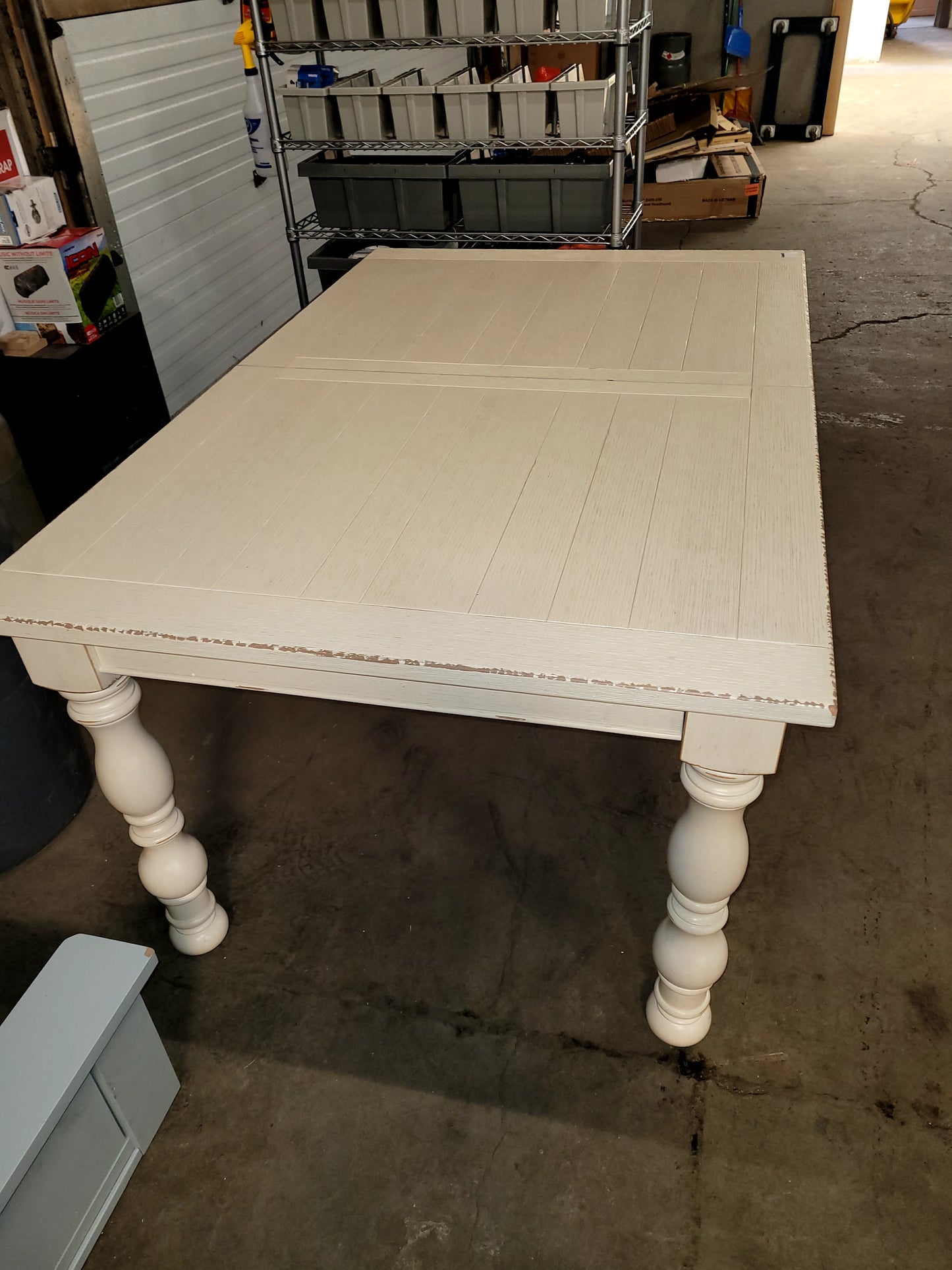 Aberdeen Off White Expandable Dining Table