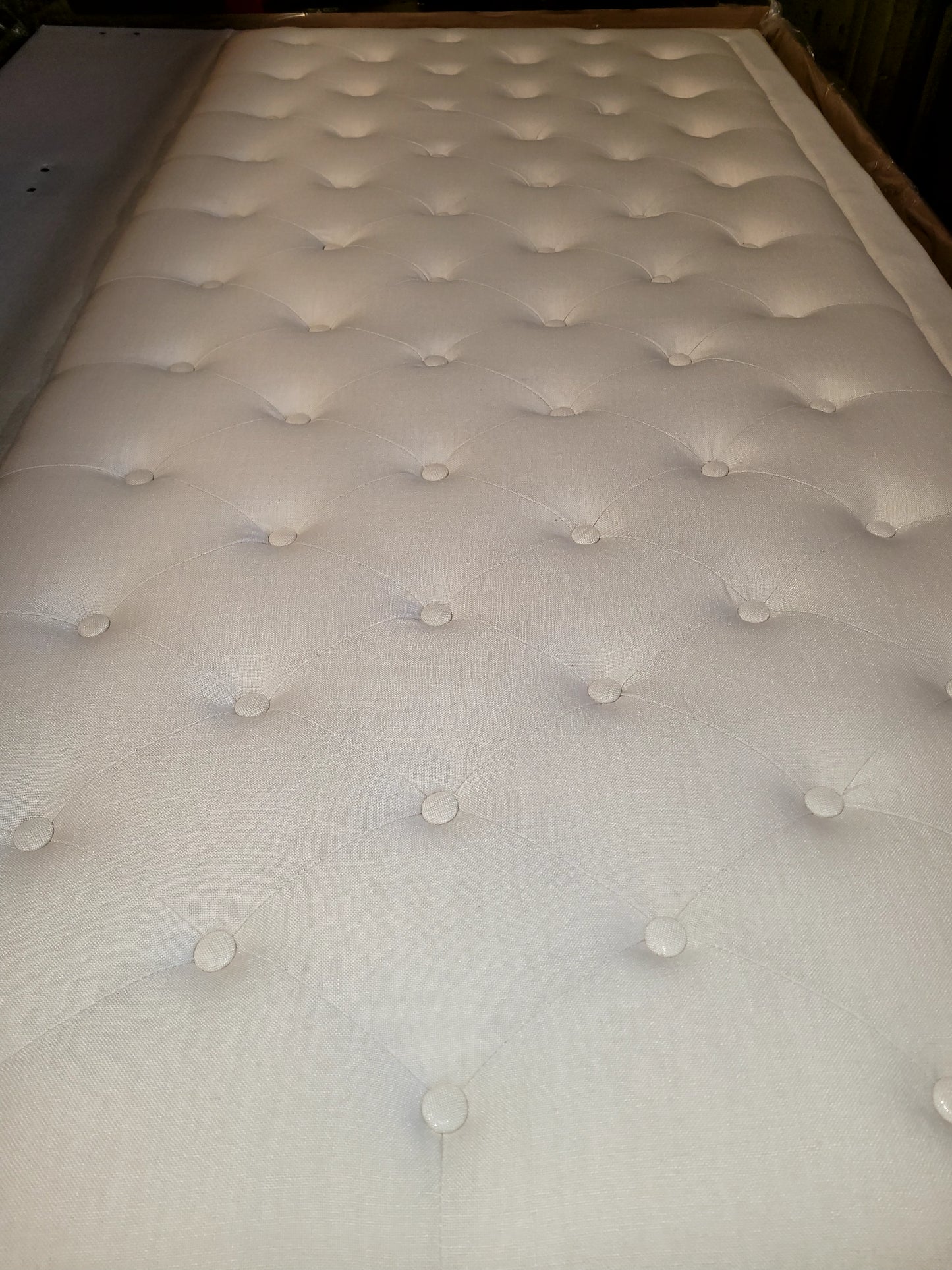 Upholstered Headboard with Diamond Tufting, King