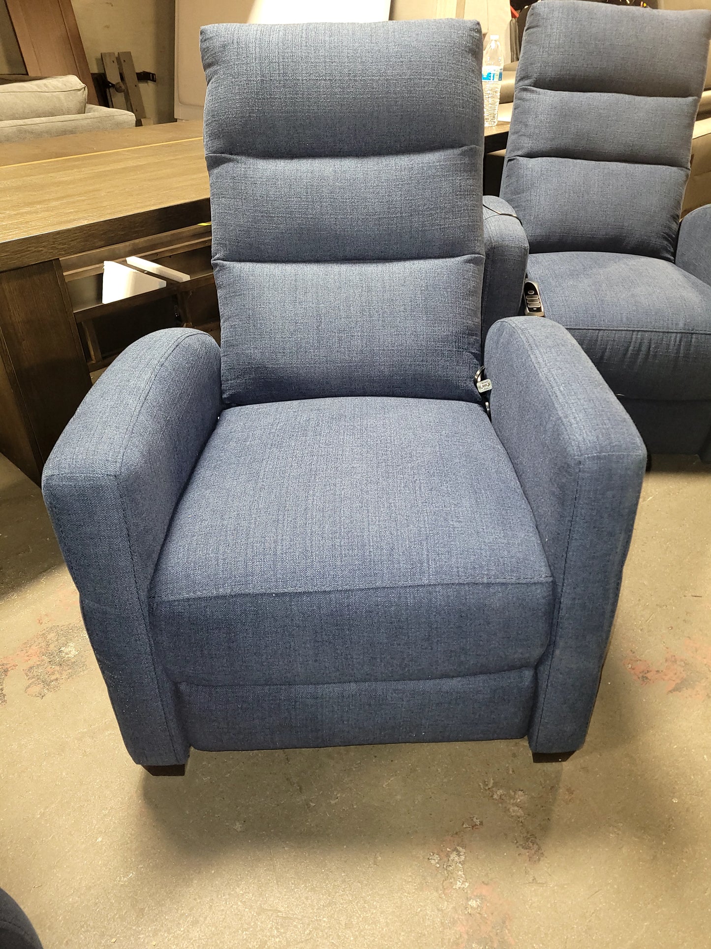 Carran 31" Zero Gravity Fabric Recliner (Blue)