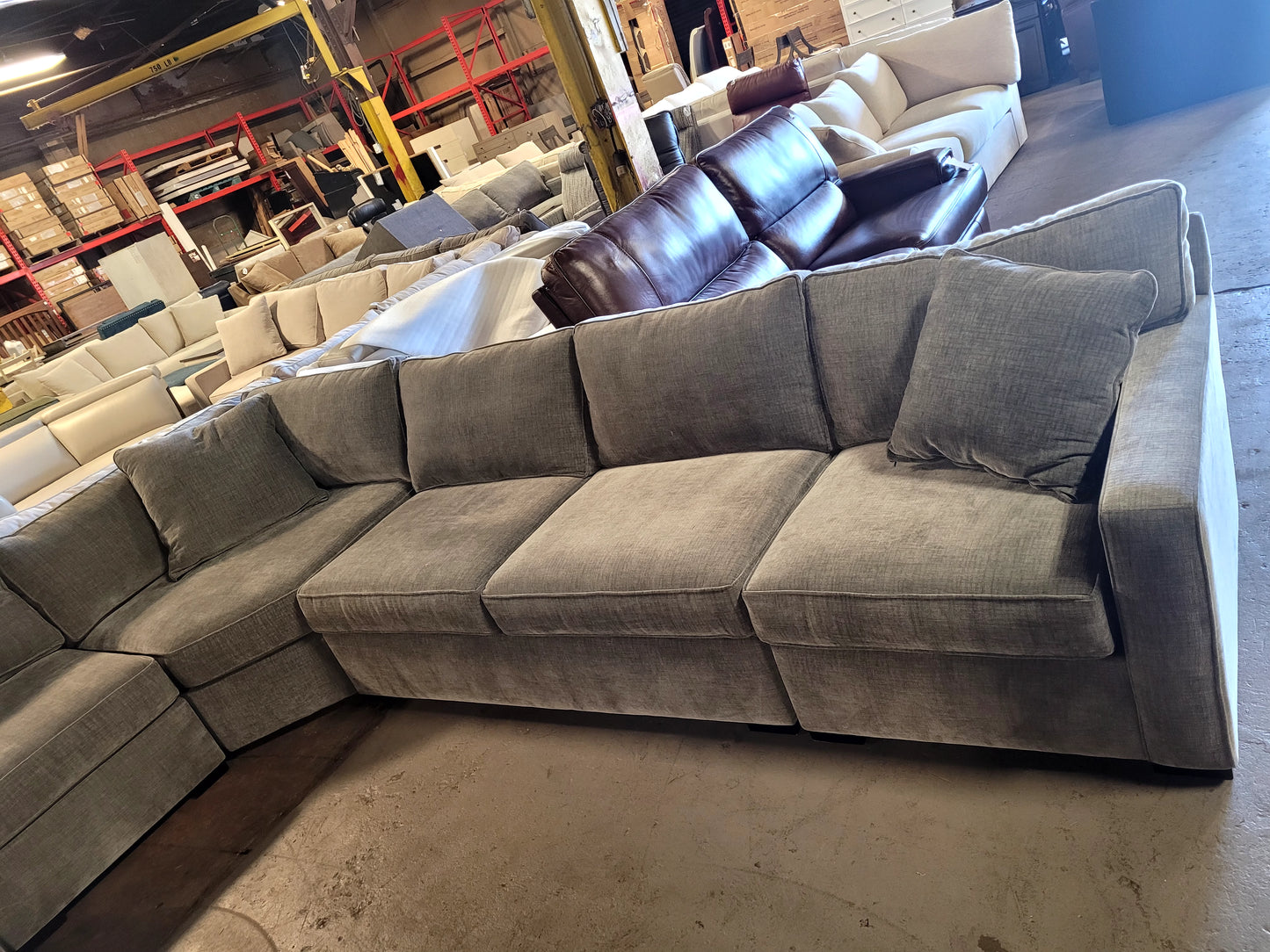 Radley 5pc Sectional Sofa (Custom Grey Fabric)