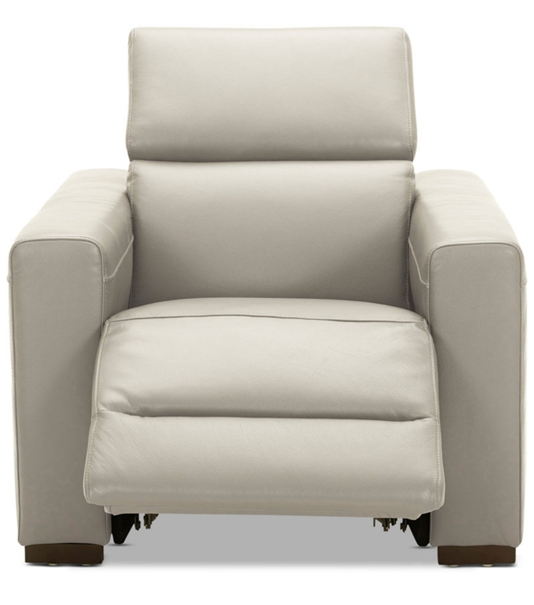 Nevio 39" Leather Power Recliner with Rachet Headrest (Argento Stone Ivory)