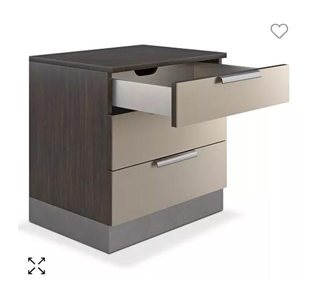 Caracole
La Moda Three Drawer Nightstand