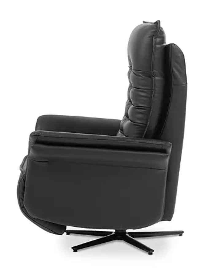 Giuseppe Nicoletti
Pianeta Leather Recliner (Dark Grey)