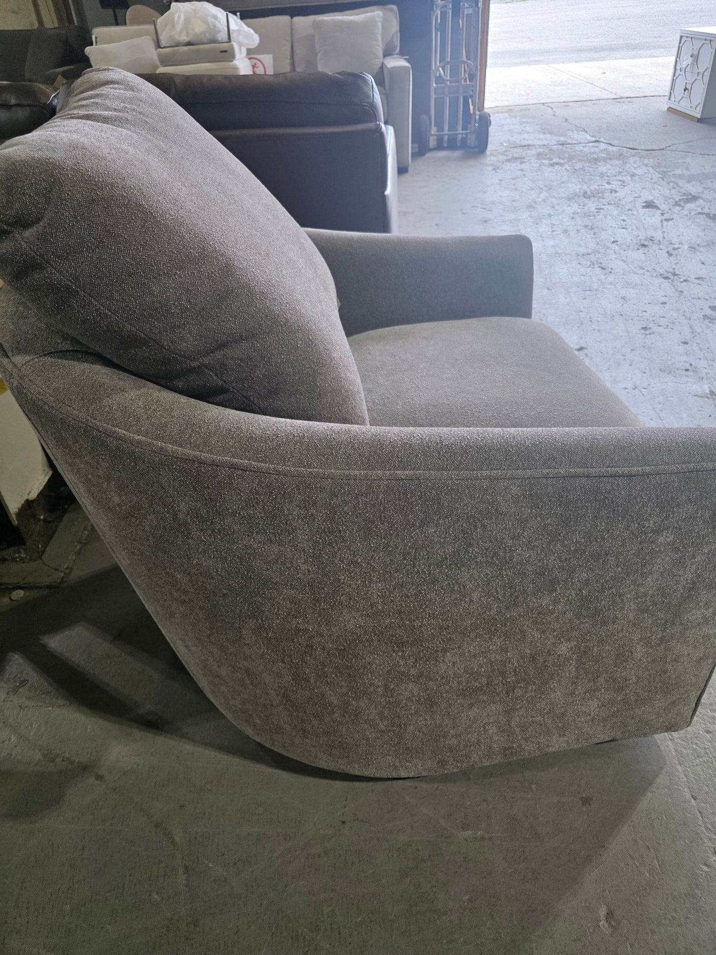 Bernhardt Astoria Swivel Chair