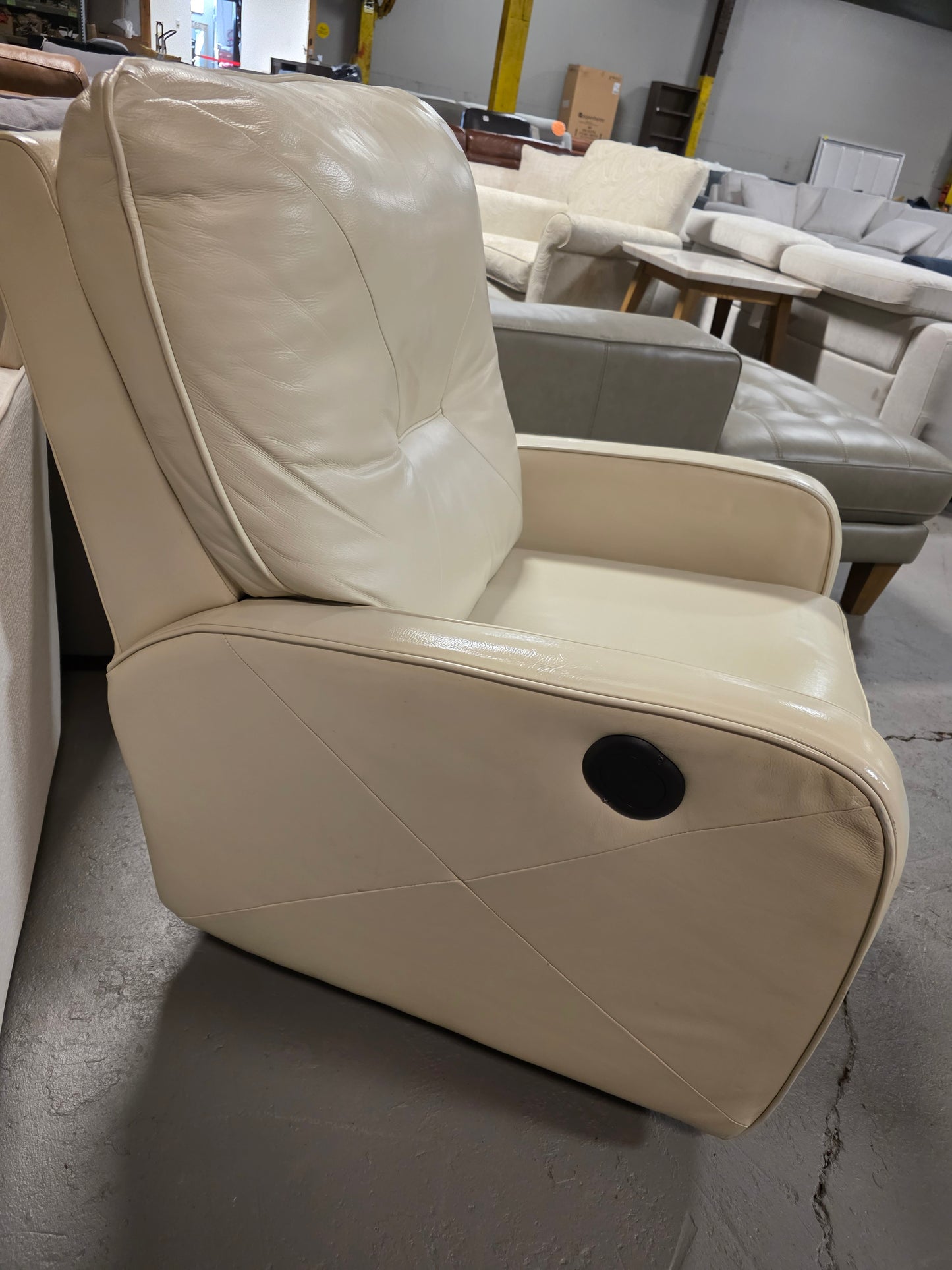 Finchley Leather Power Wallhugger Recliner