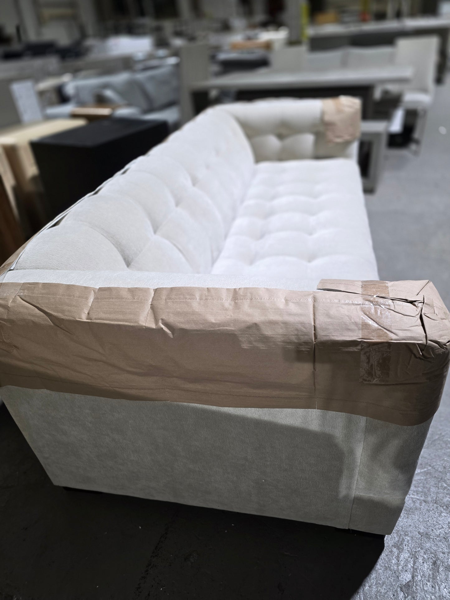 Elbert Fabric Estate Sofa (Alabaster)