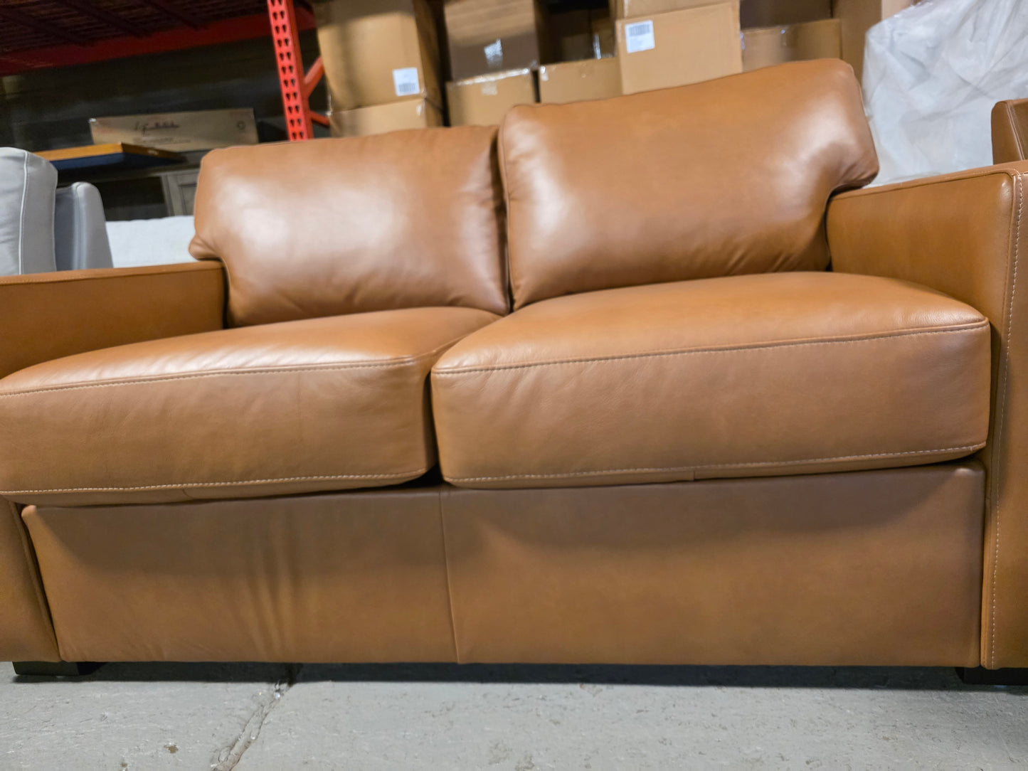 Radley 61" Leather Loveseat (Butternut)