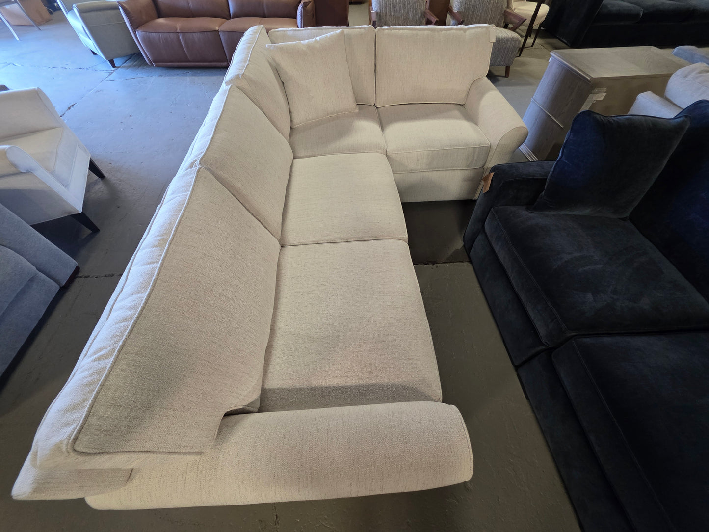 Radley Rollarm Fabric Sectional (Natural)