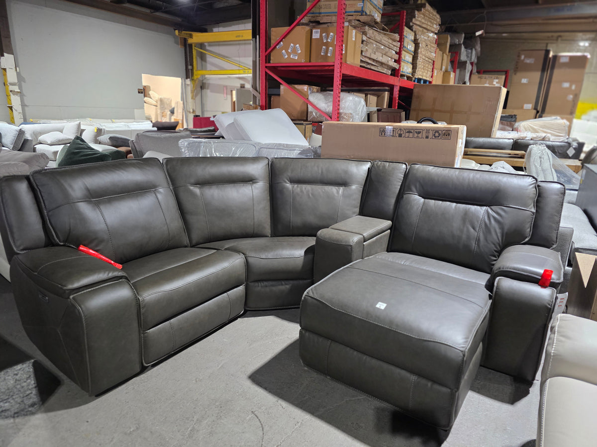 Hansley Leather Sectional w/ Reclining Chaise (Grey)