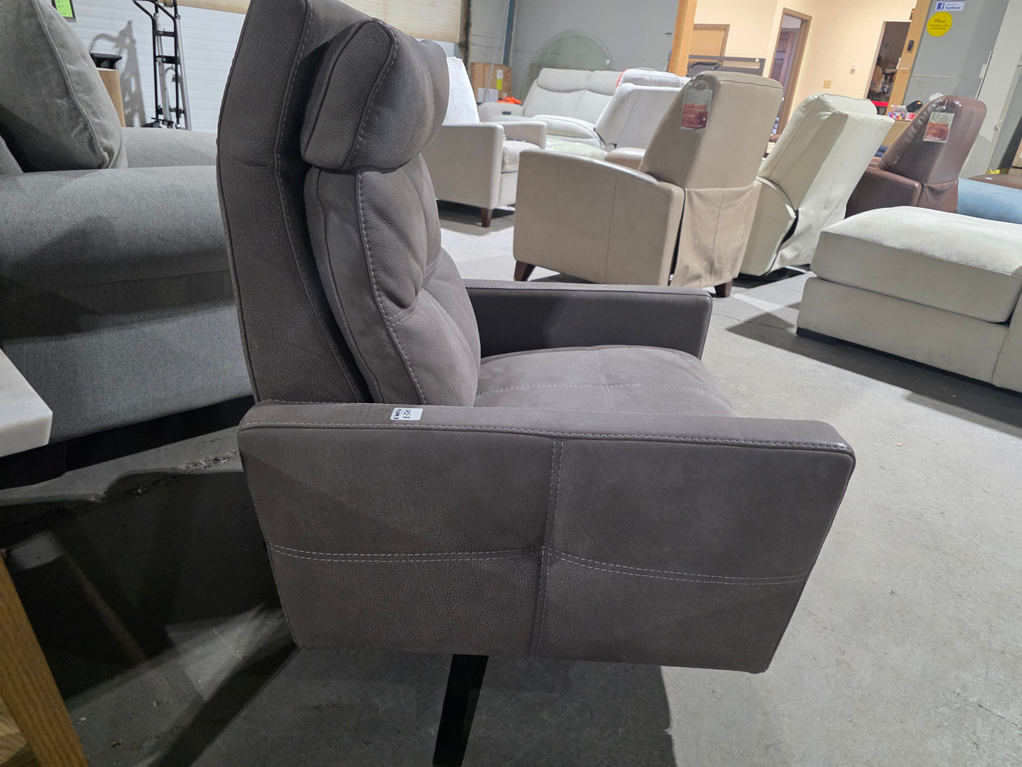 Brown Pushback Recliner
