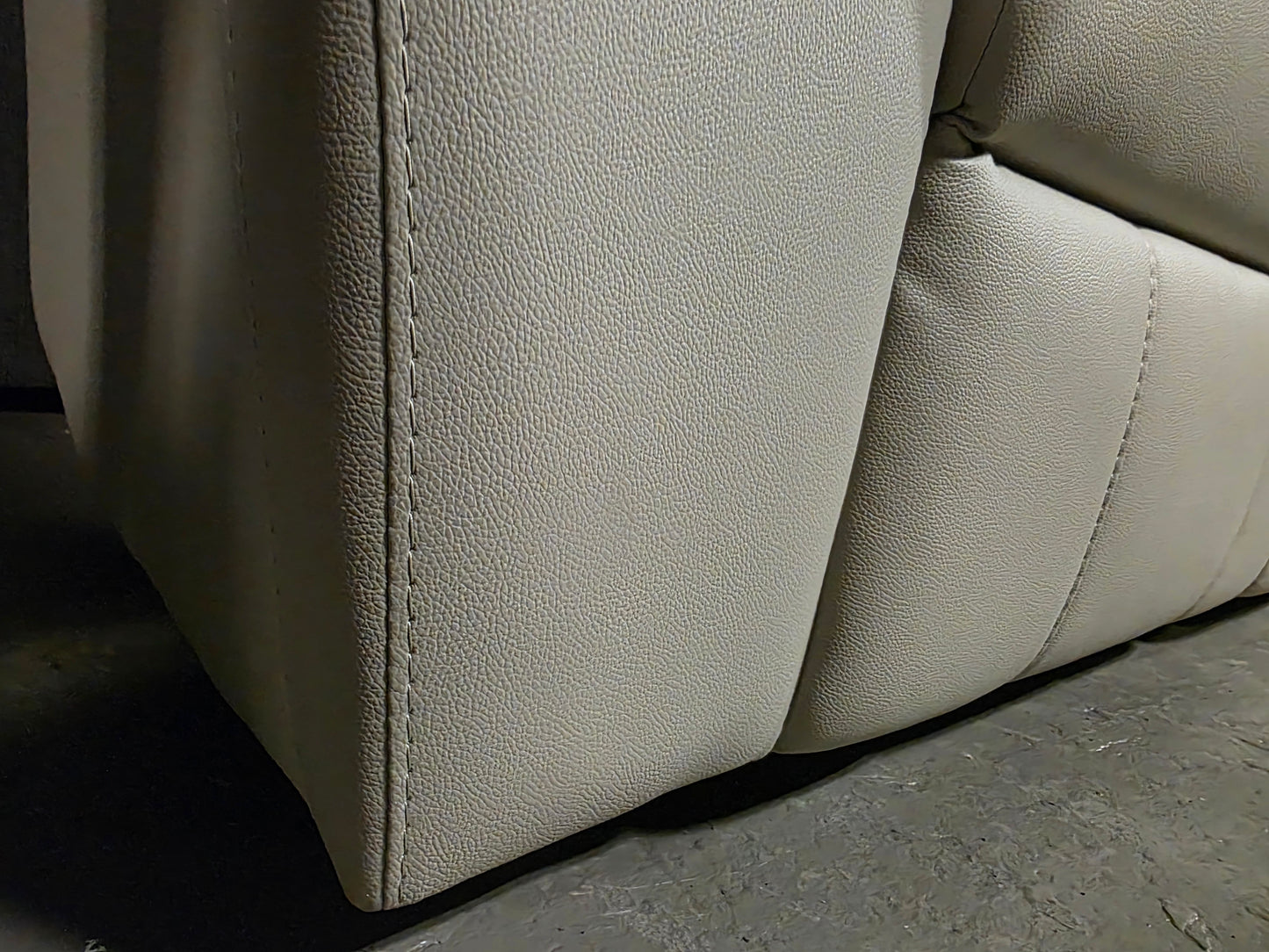 White Label Corvallis 87" Double Reclining Sofa (Ash Grey)