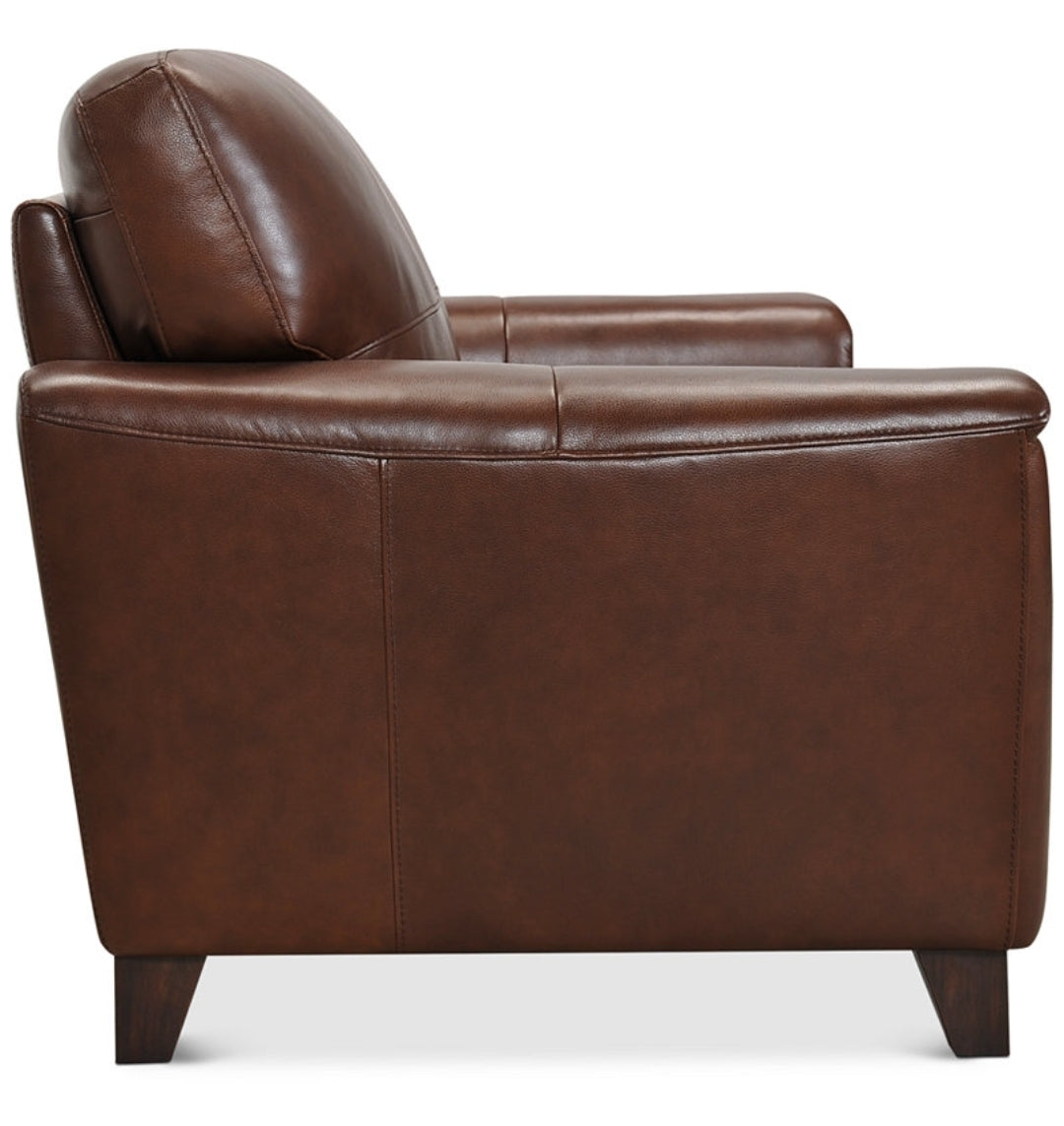 Brayna 65" Classic Leather Loveseat (Classico Chestnut)