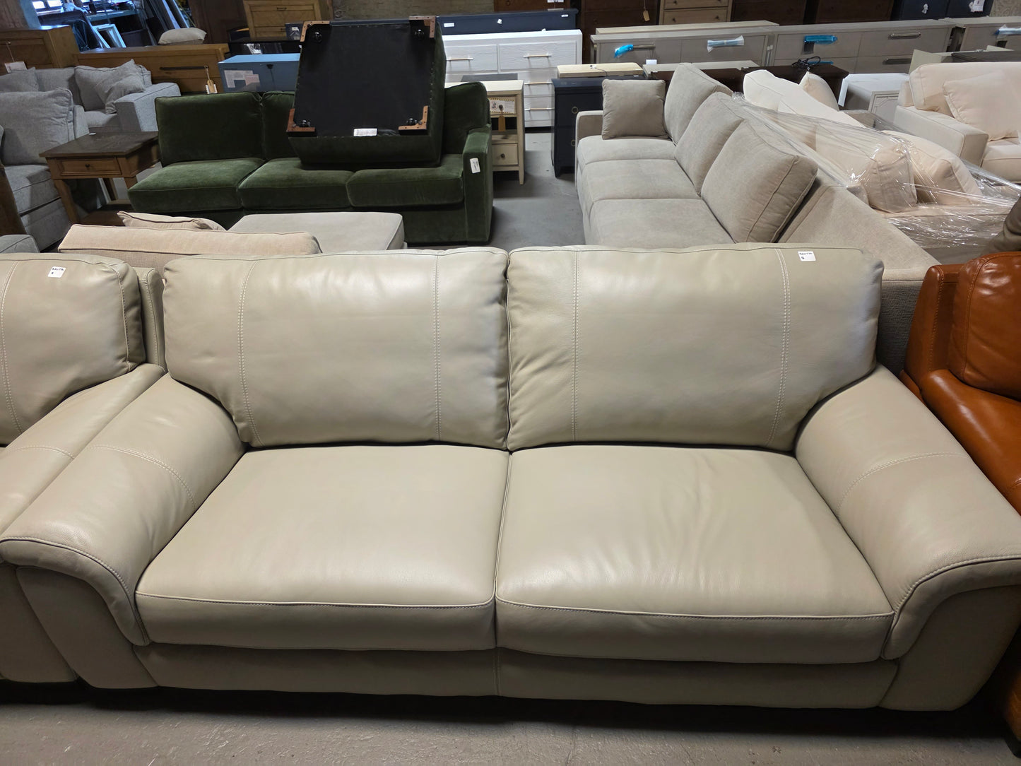 Cobbie Leather 89" Sofa (Feather Grey)