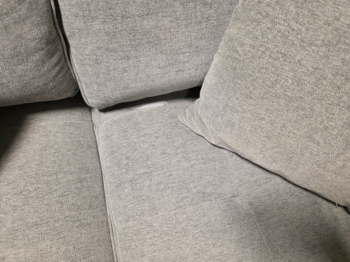 Nycolle 5-Pc. Modular Fabric L-Shape Sectional with 1 Console (Mineral)