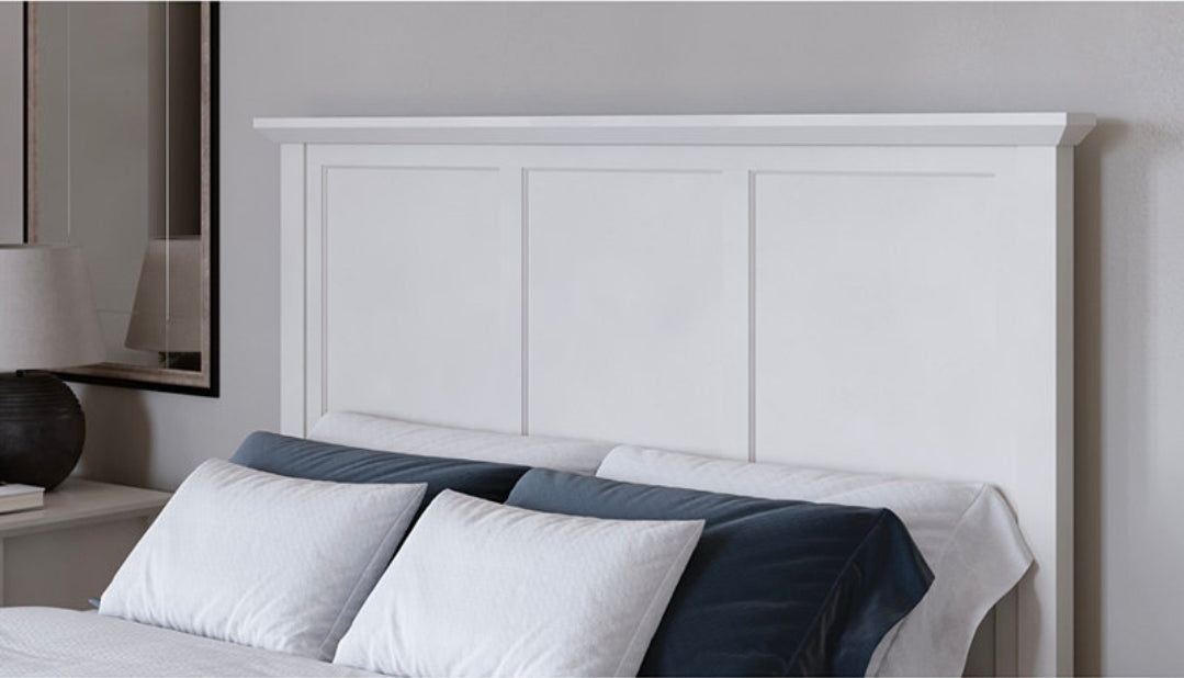 Hedworth King Storage Bed (White)