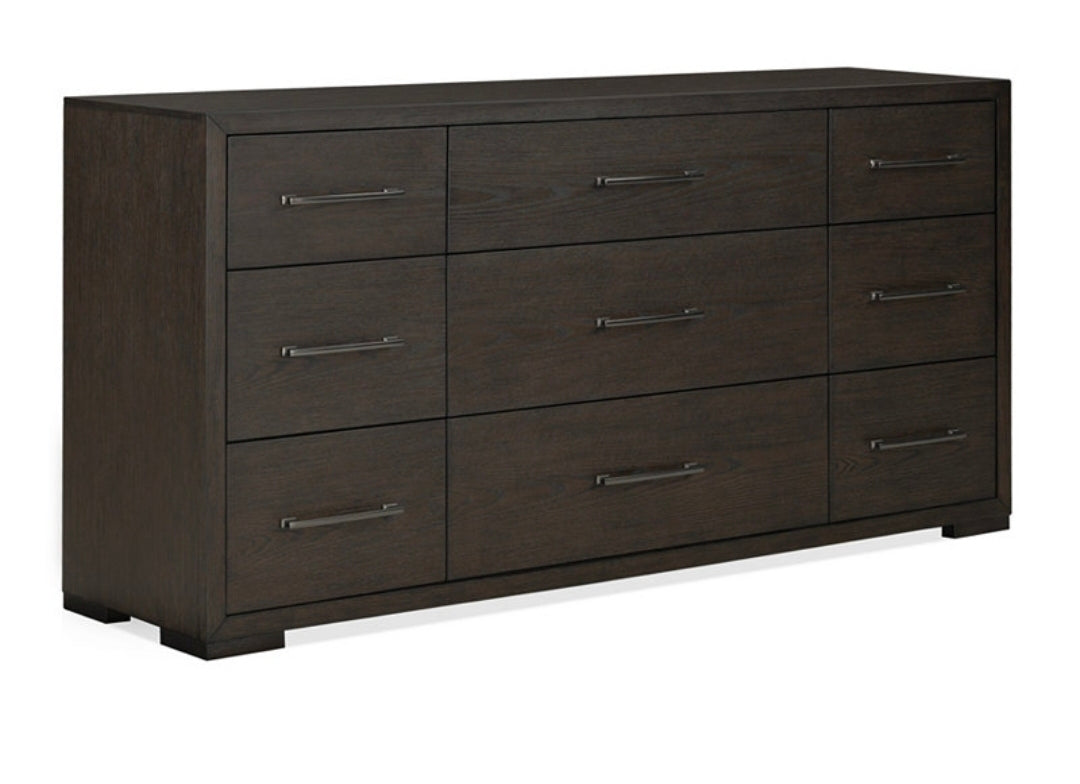 Ryder 35" Oak Veneer 9-Drawer Dresser