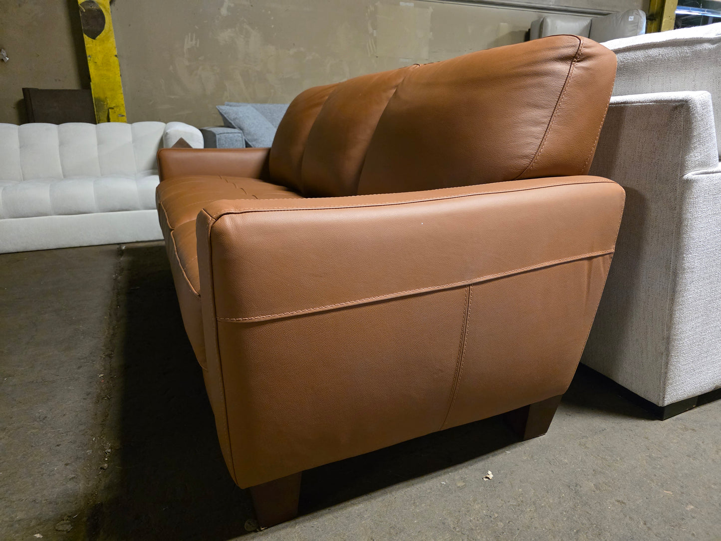 Galligher Leather Sofa (Caramel)