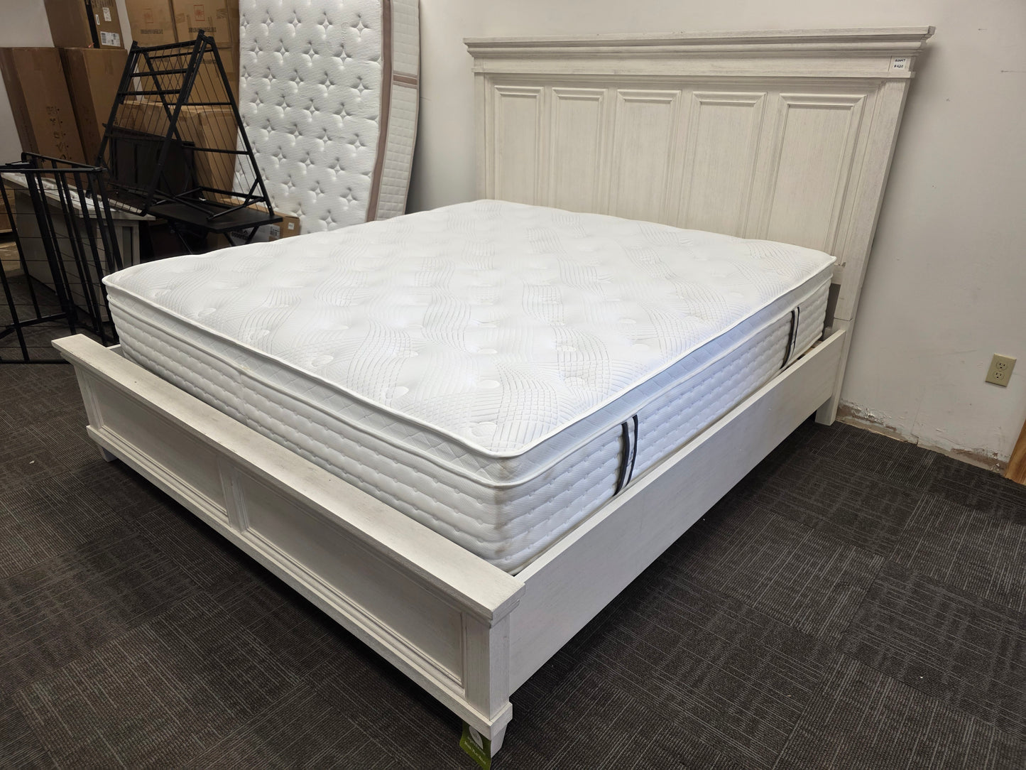 Dawnwood King Bed