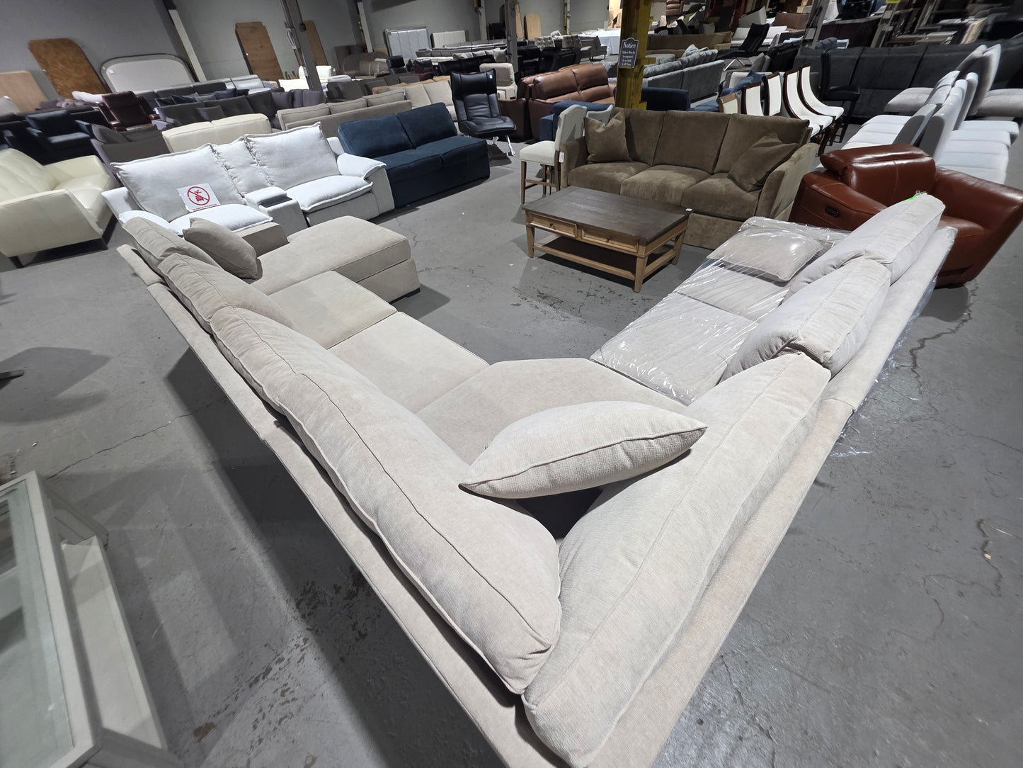 Radley 4-Pc. Fabric Sleeper Sectional (Heavenly Chrome Beige)