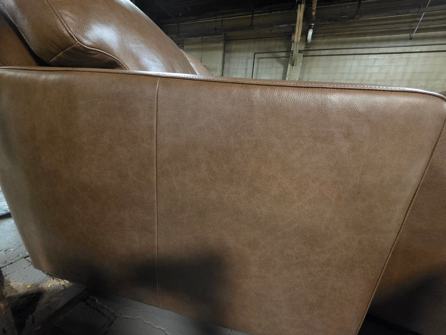 Radley 86" Leather Sofa (Chestnut)