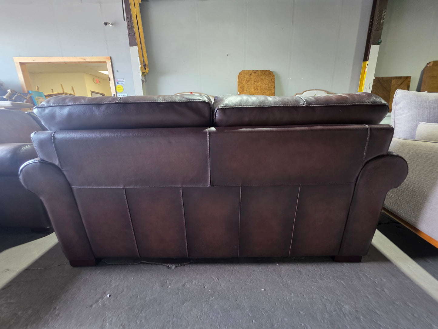 Brookfield 70" Top Grain Leather Loveseat
