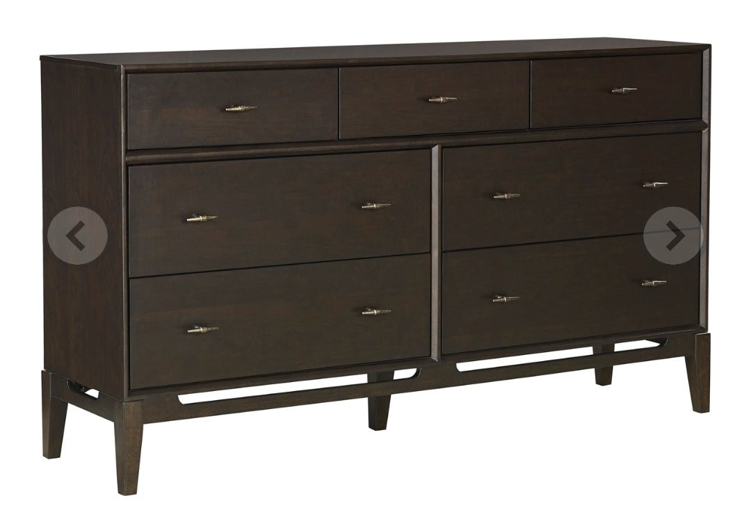 Sutton Dresser