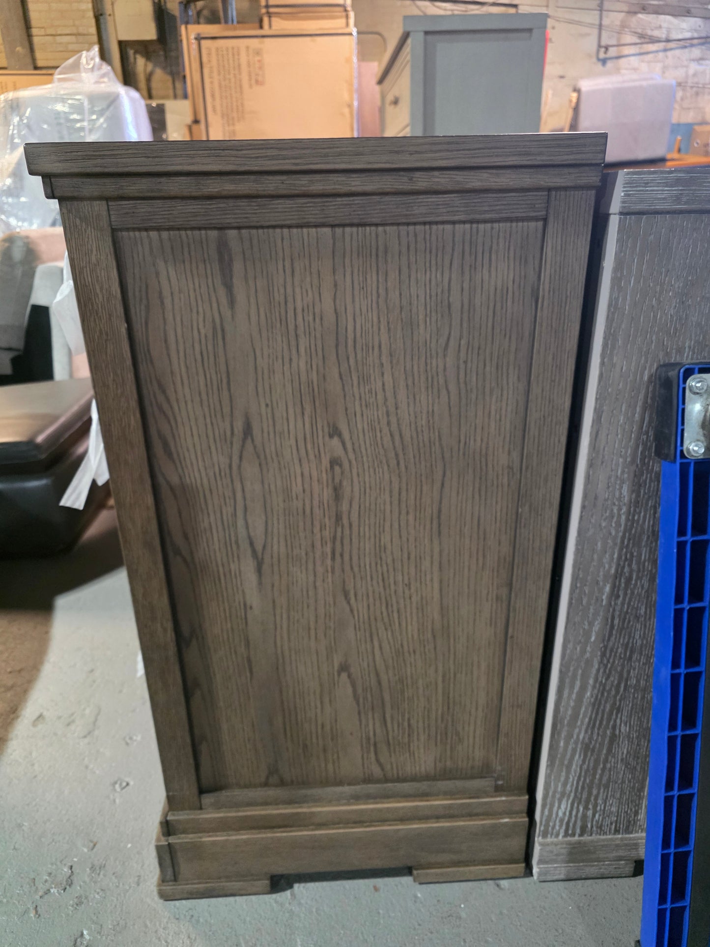Alverton Dresser
