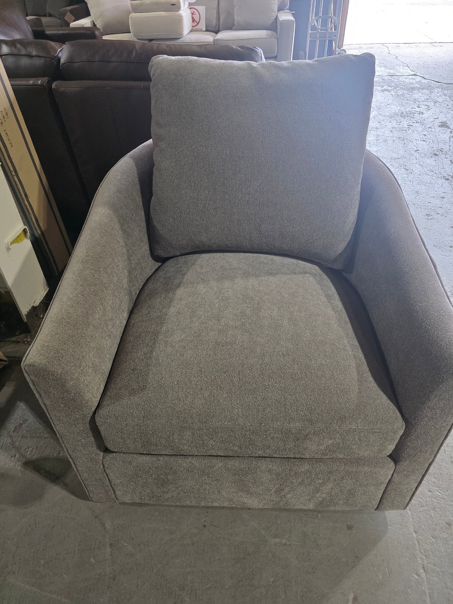 Bernhardt Astoria Swivel Chair