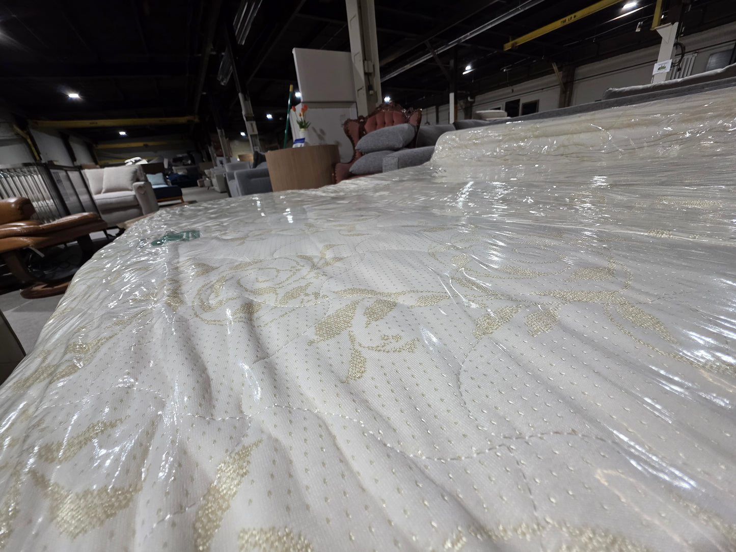 Callison Queen Memory Foam Sleeper Sofa (Tweed)