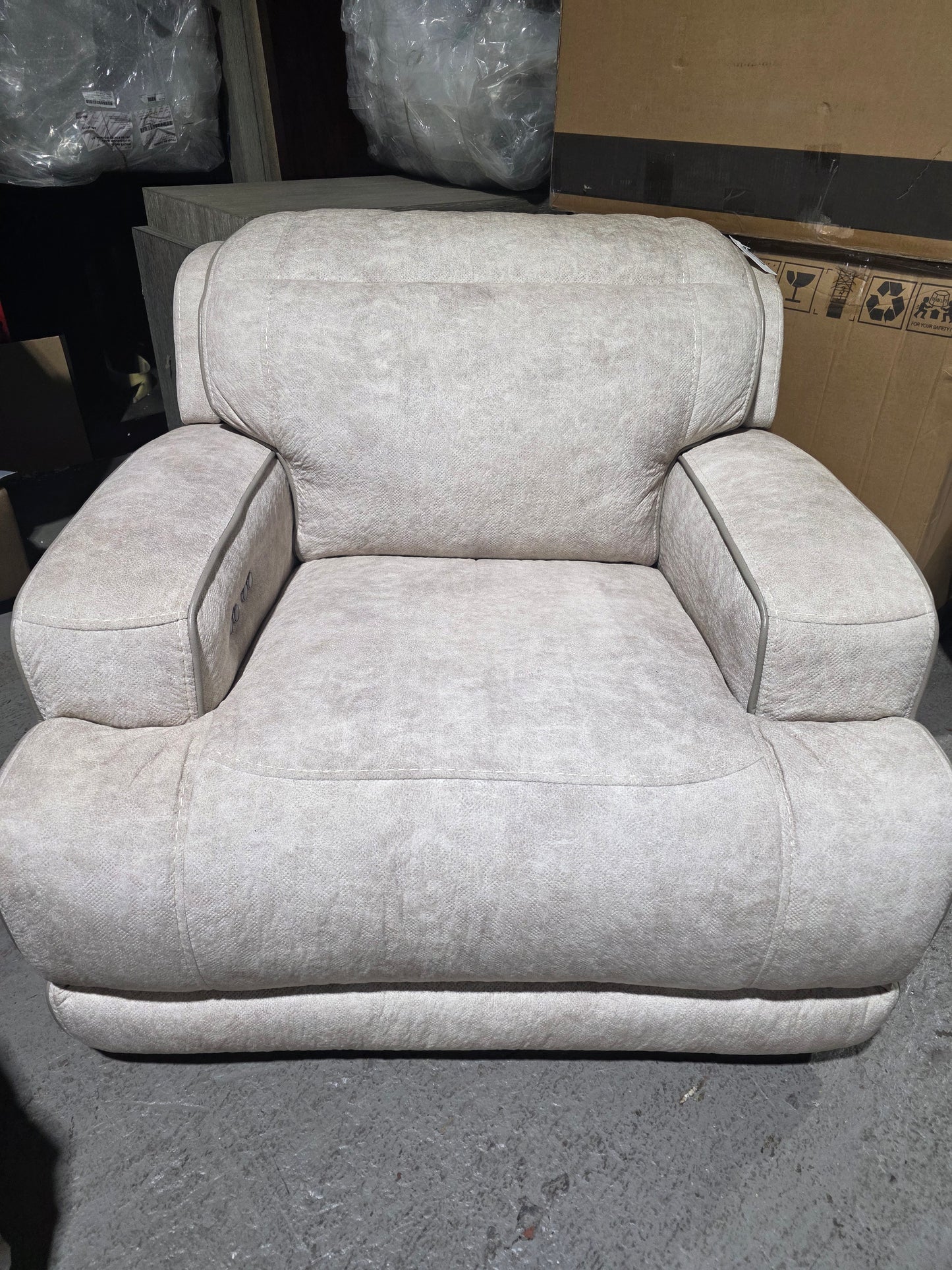 Sebaston 40" Fabric Recliner