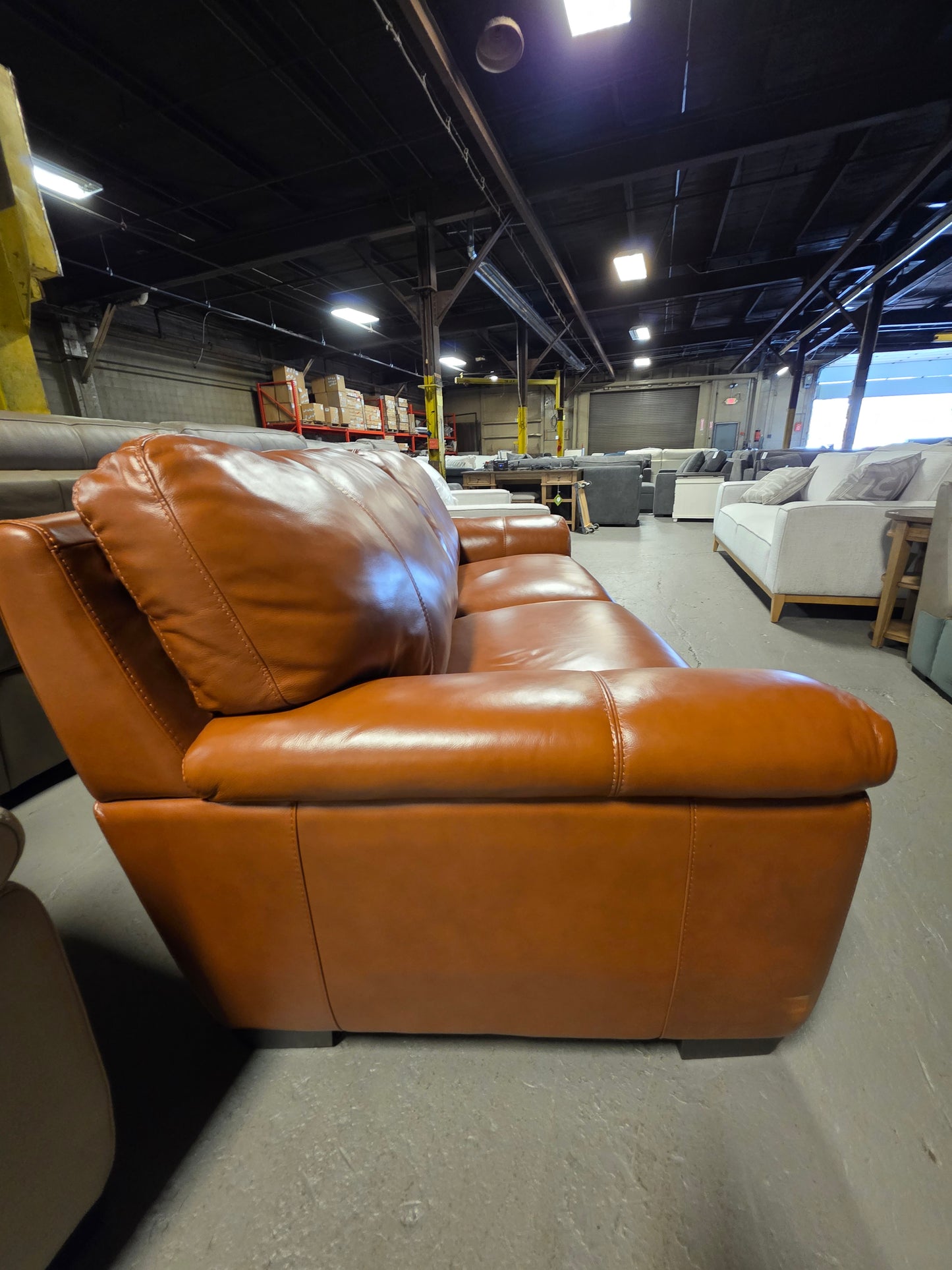 Cobbie Leather 89" Sofa (Brandy)