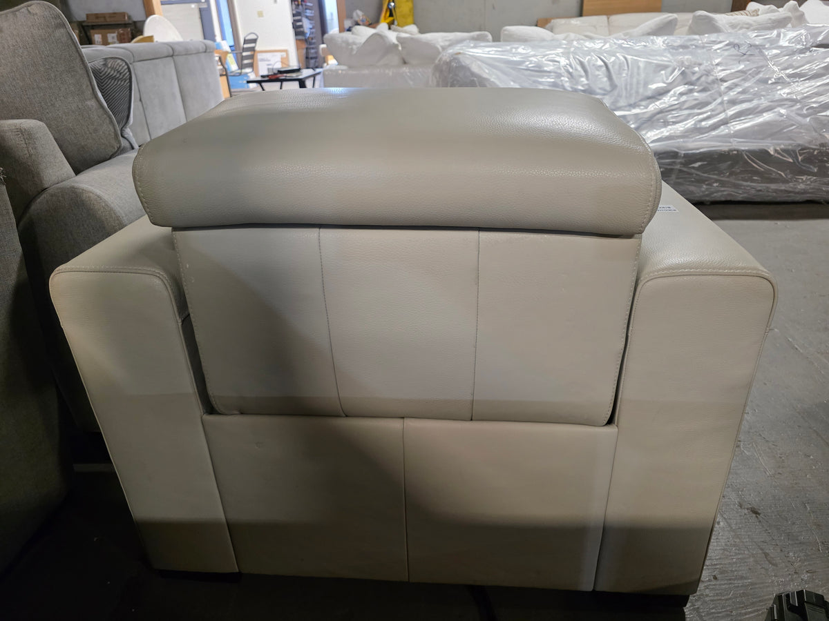 Nevio 39" Leather Power Recliner with Rachet Headrest (Argento Stone Ivory)