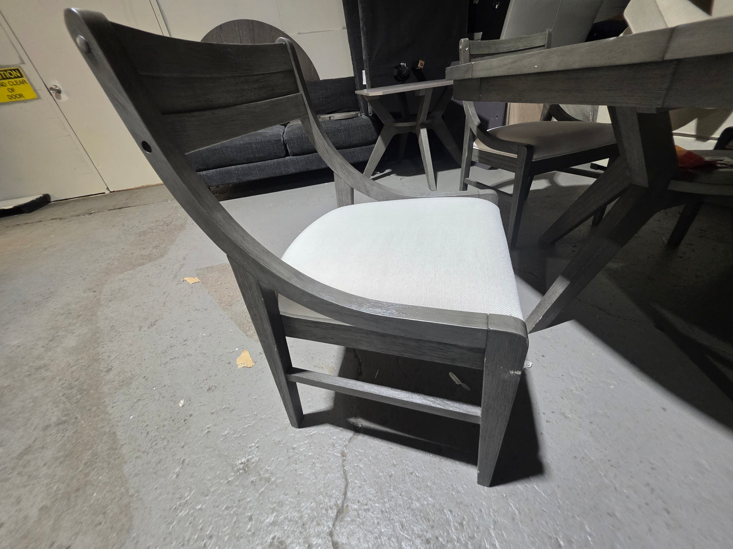 Greystone II 5-Pc. Dining Set (Round Table & 4 Chairs) Grey