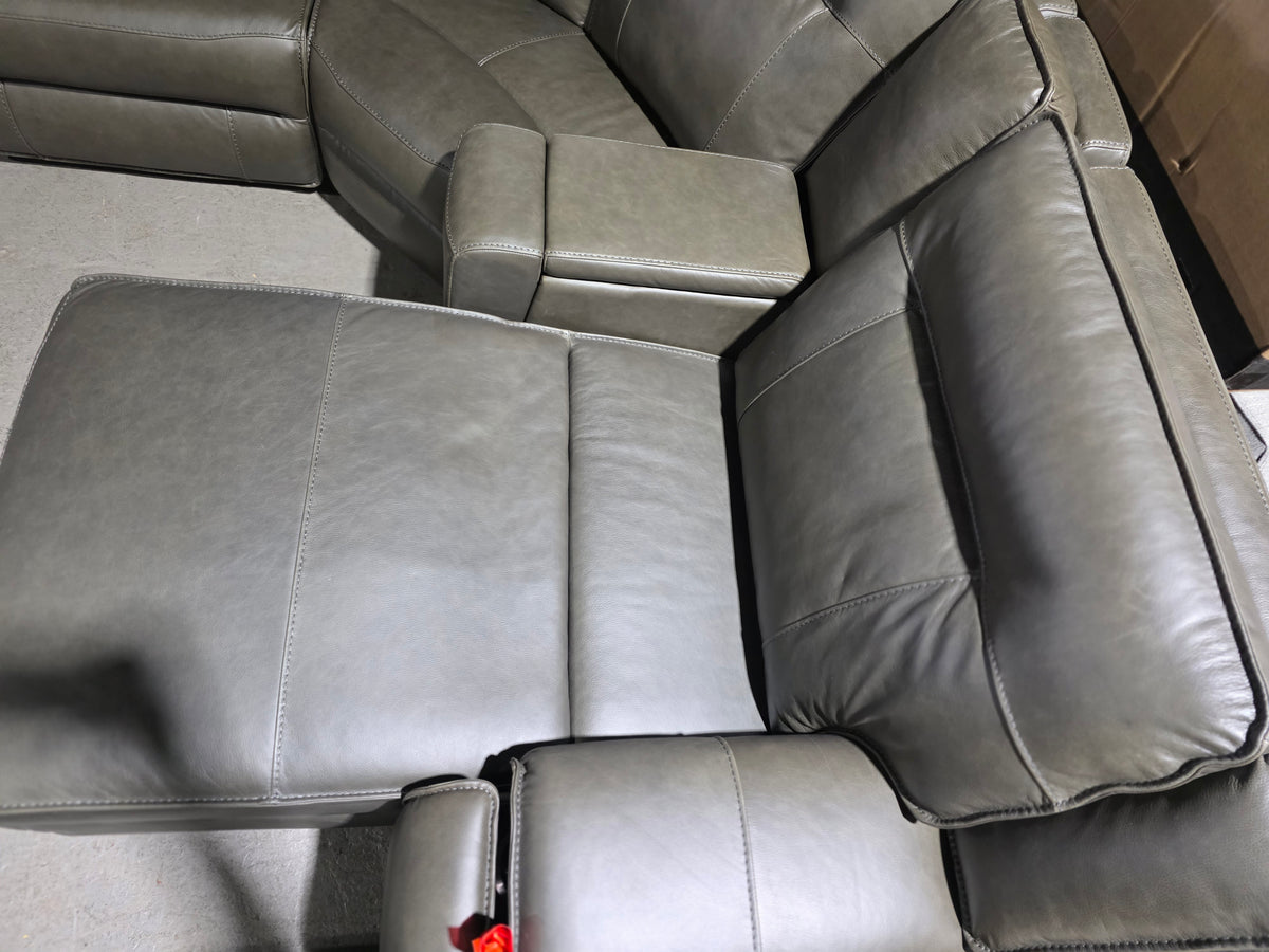 Hansley Leather Sectional w/ Reclining Chaise (Grey)