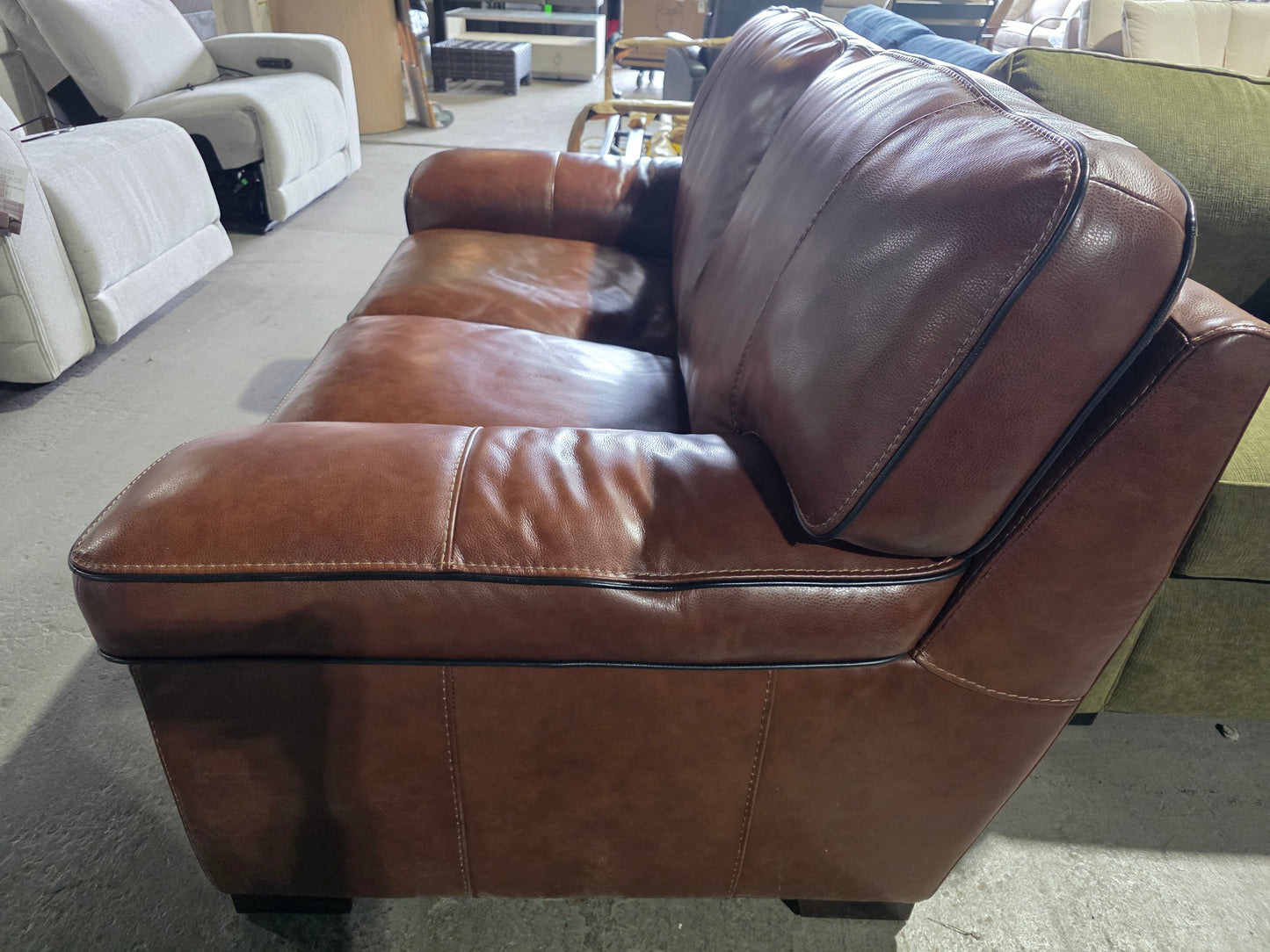 Myars 69" Leather Loveseat (Cognac)