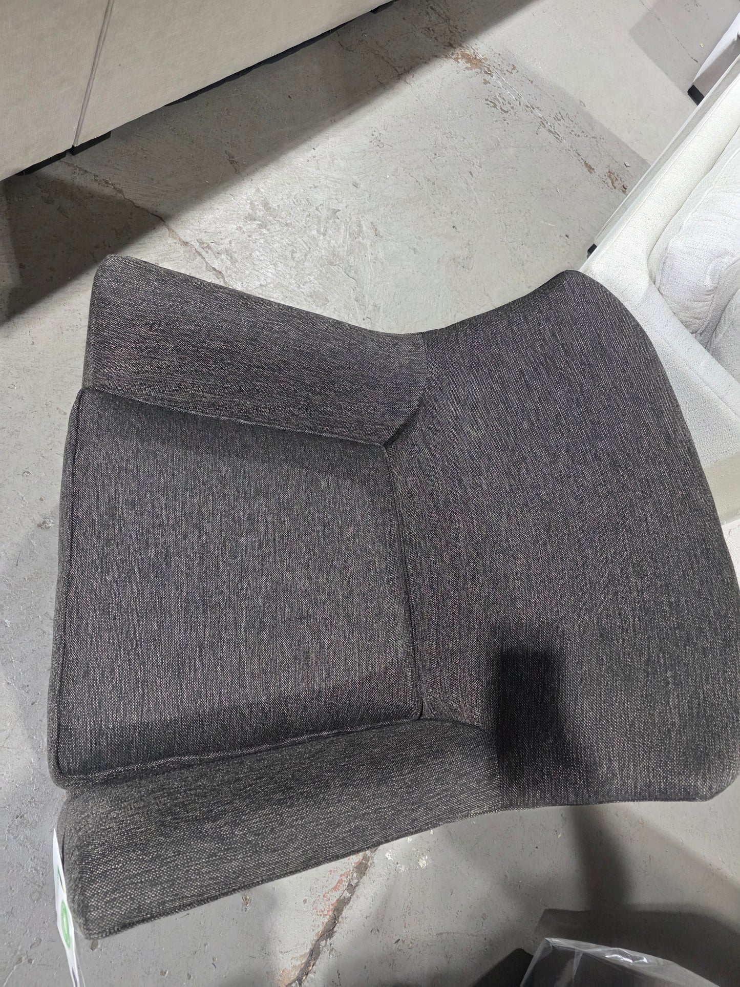 Nightford 30" Fabric Accent Chair (Charcoal)