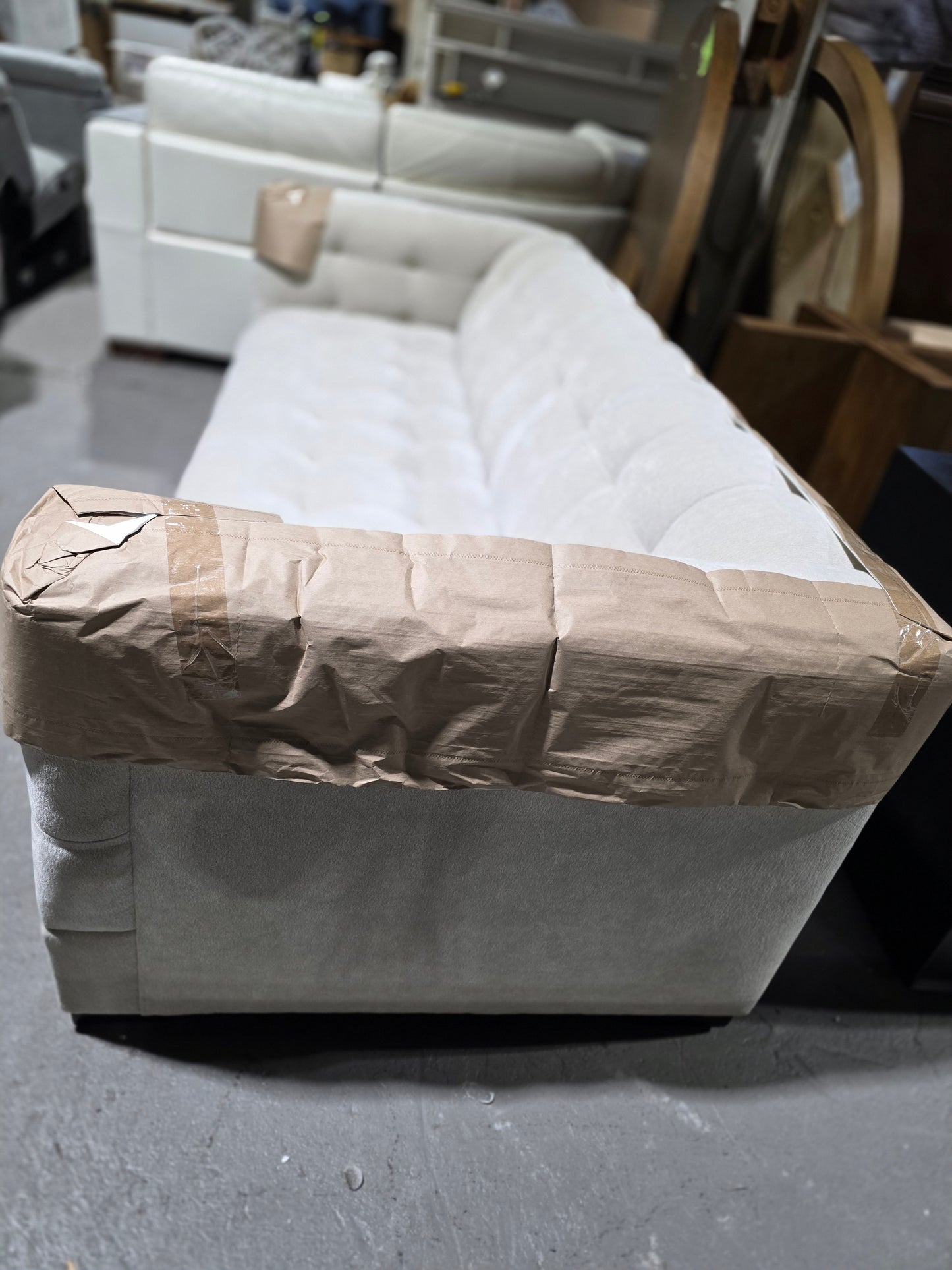 Elbert Fabric Estate Sofa (Alabaster)