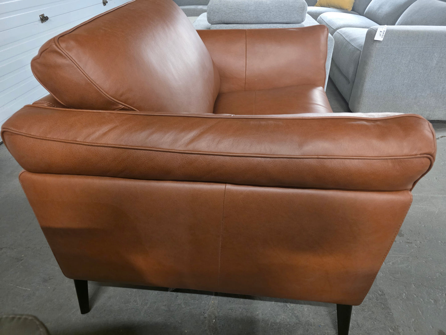Keery 49" Leather Chair (Caramel)