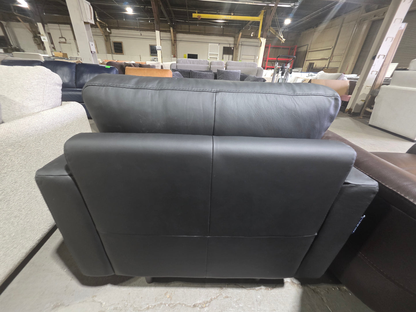 Chateau d'Ax Rotolo Leather Chair (Black)