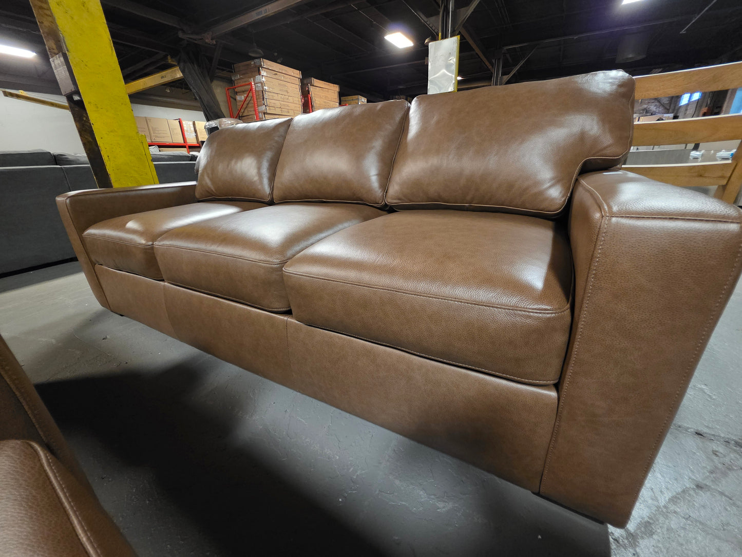 Radley 86" Leather Sofa (Chestnut)
