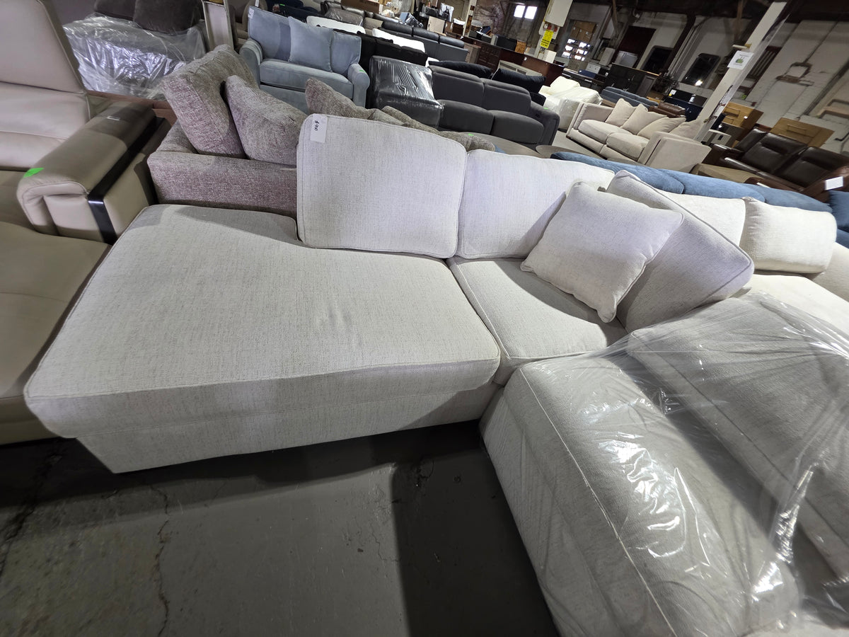 Radley Rollarm Fabric 4-Pc. Sectional (Natural)